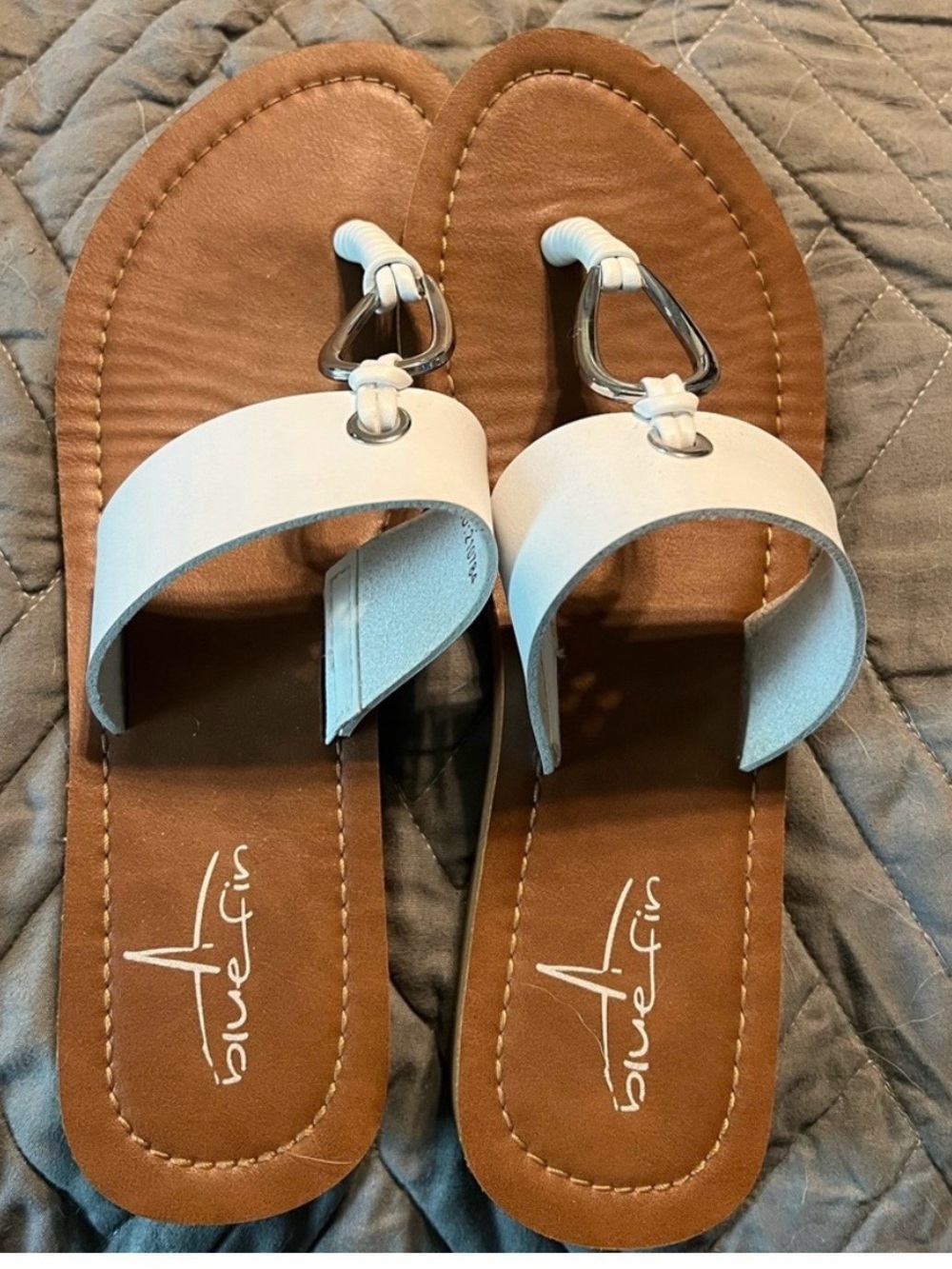 Blue Fish White Leather Toe-Loop Sandals with Brown Footbed